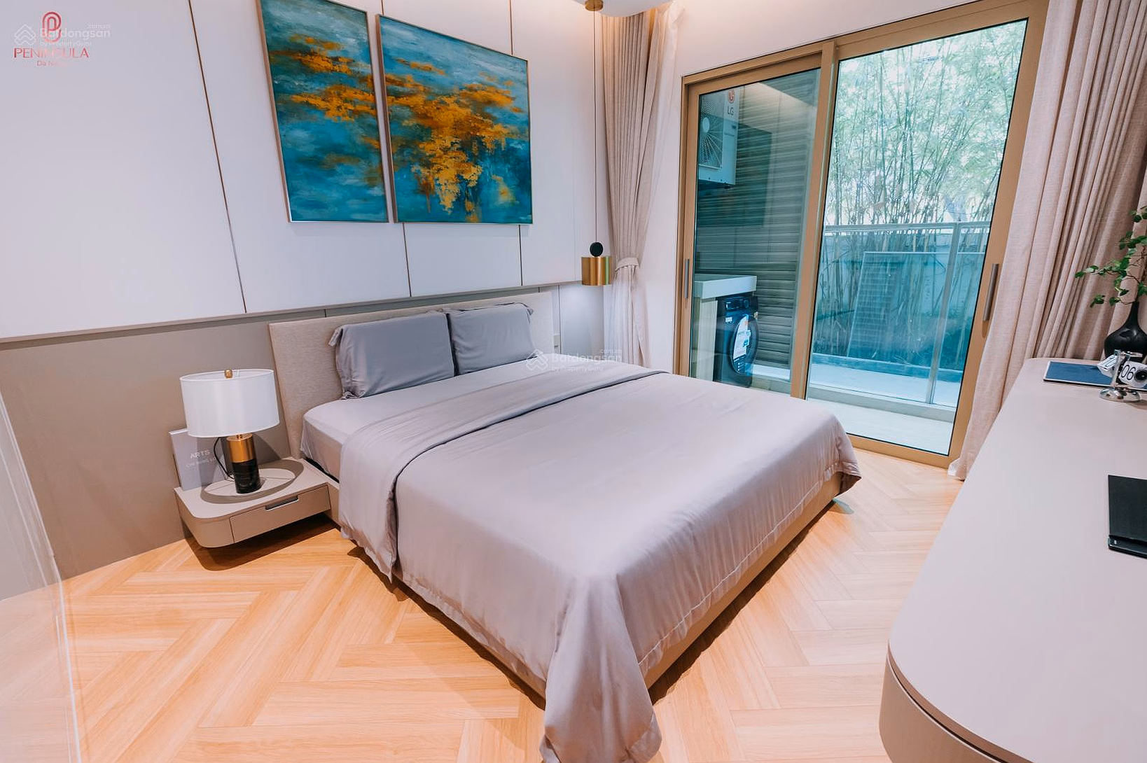 For sale 2 super products, corner apartment P1-11 & P2-11, direct view of Han River, Fireworks price cannot be cheaper