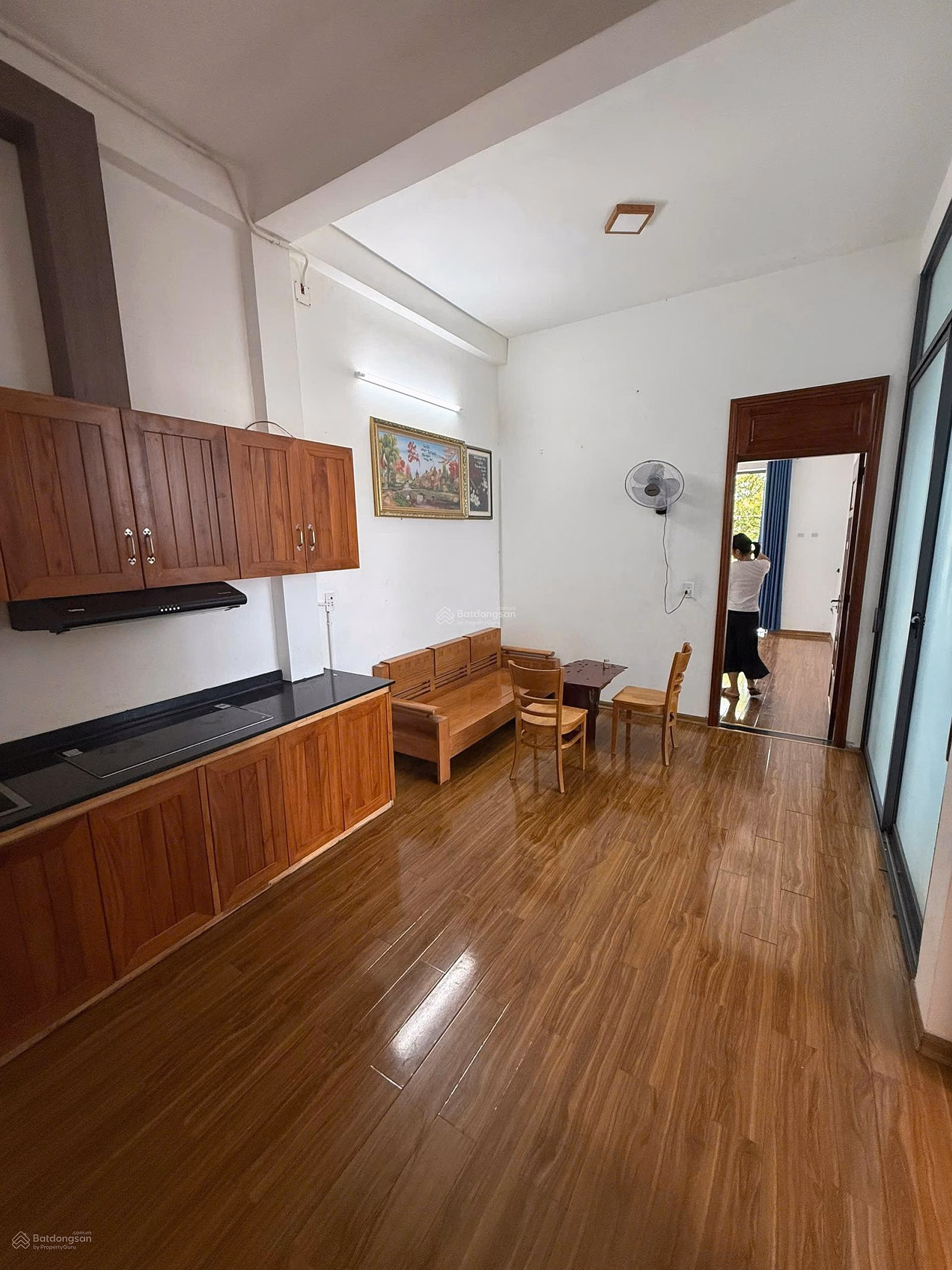 Apartment for rent with 2 bedrooms, 1 bathroom at 01 Military area 309, Le Trong Tan, 6 million VND, 65m2, beautiful, convenient