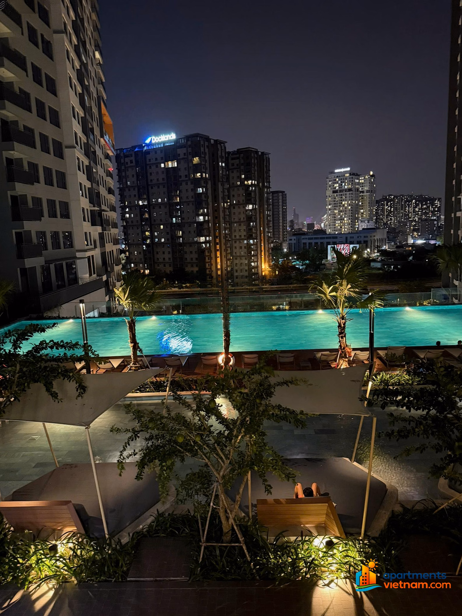 Receive deposits and rent luxury apartments at The Infinity Q7, good price, 100% new apartment handed over