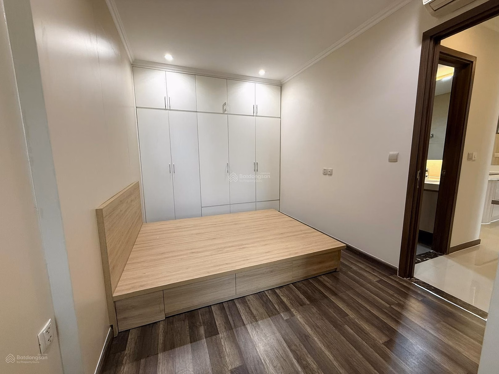 2 bedroom apartment for rent - NTCB move in immediately