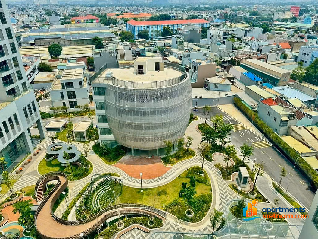 1 apartment with 2 bedrooms 84m2 - price 12.5 million/month - furnished - Van Phuc view + LK81 swimming pool right away