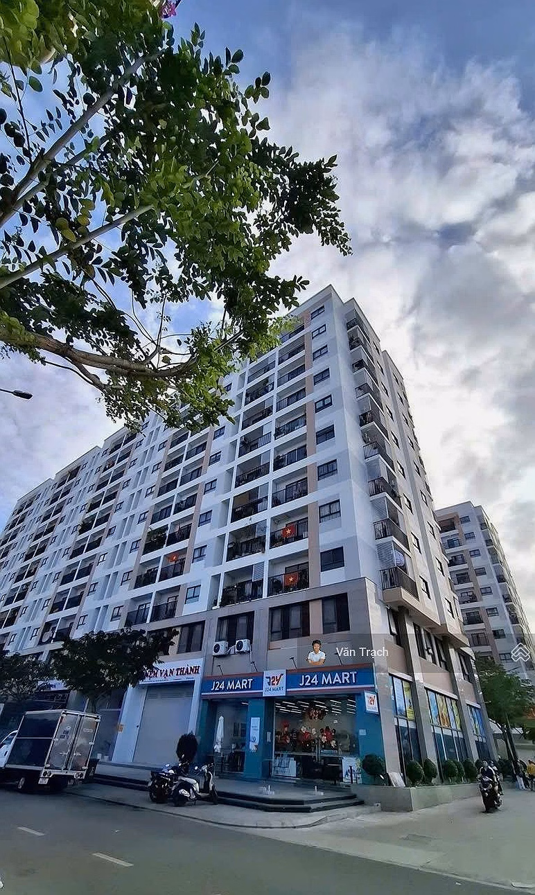 Selling social apartment 1 VCN Phuoc Long 2 Phuoc Long Nha Trang with separate red book price from 2.58 billion