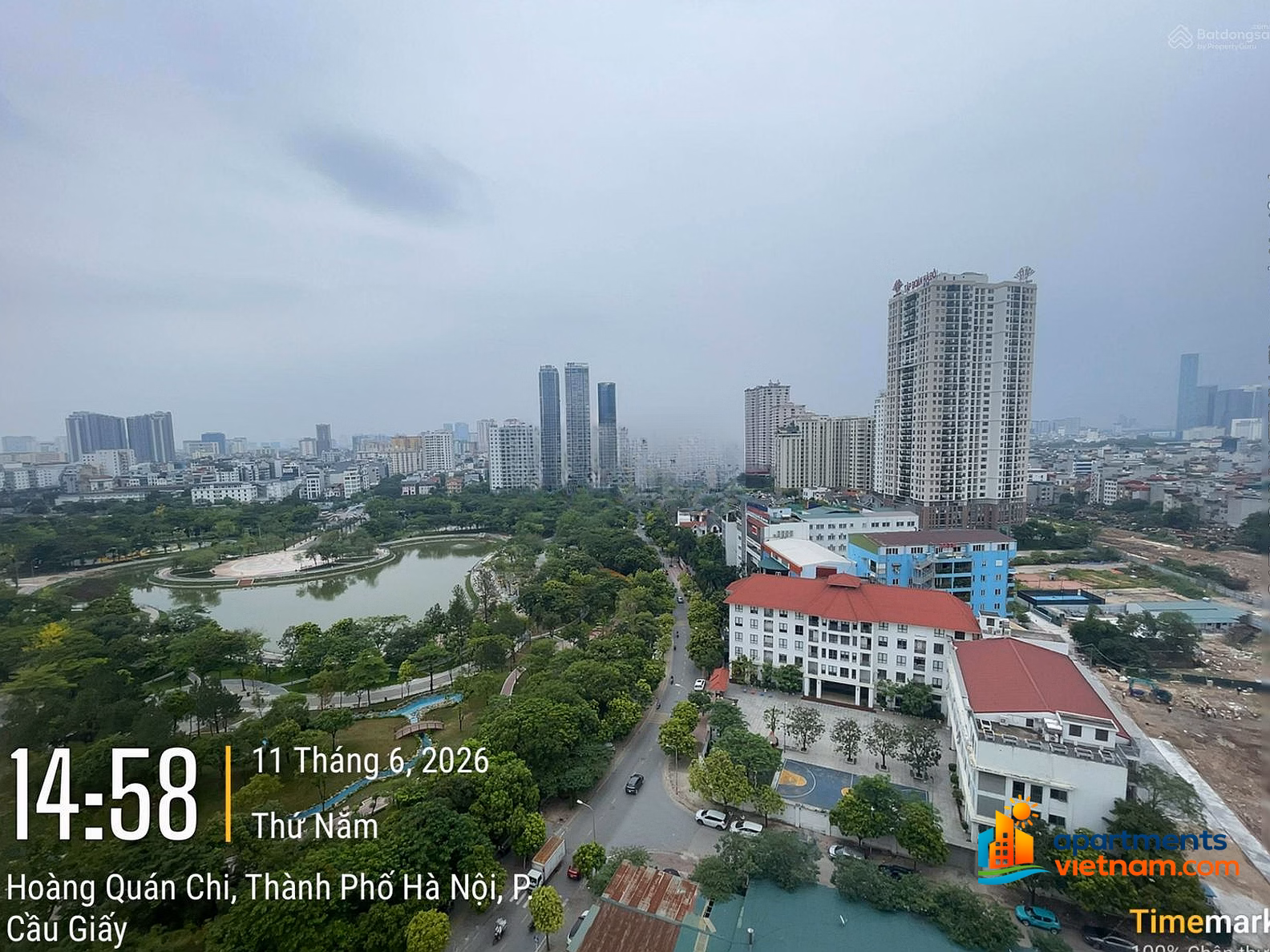 4 bedroom apartment for rent with Cau Giay Park view. Full interior. Price 28 million/month***