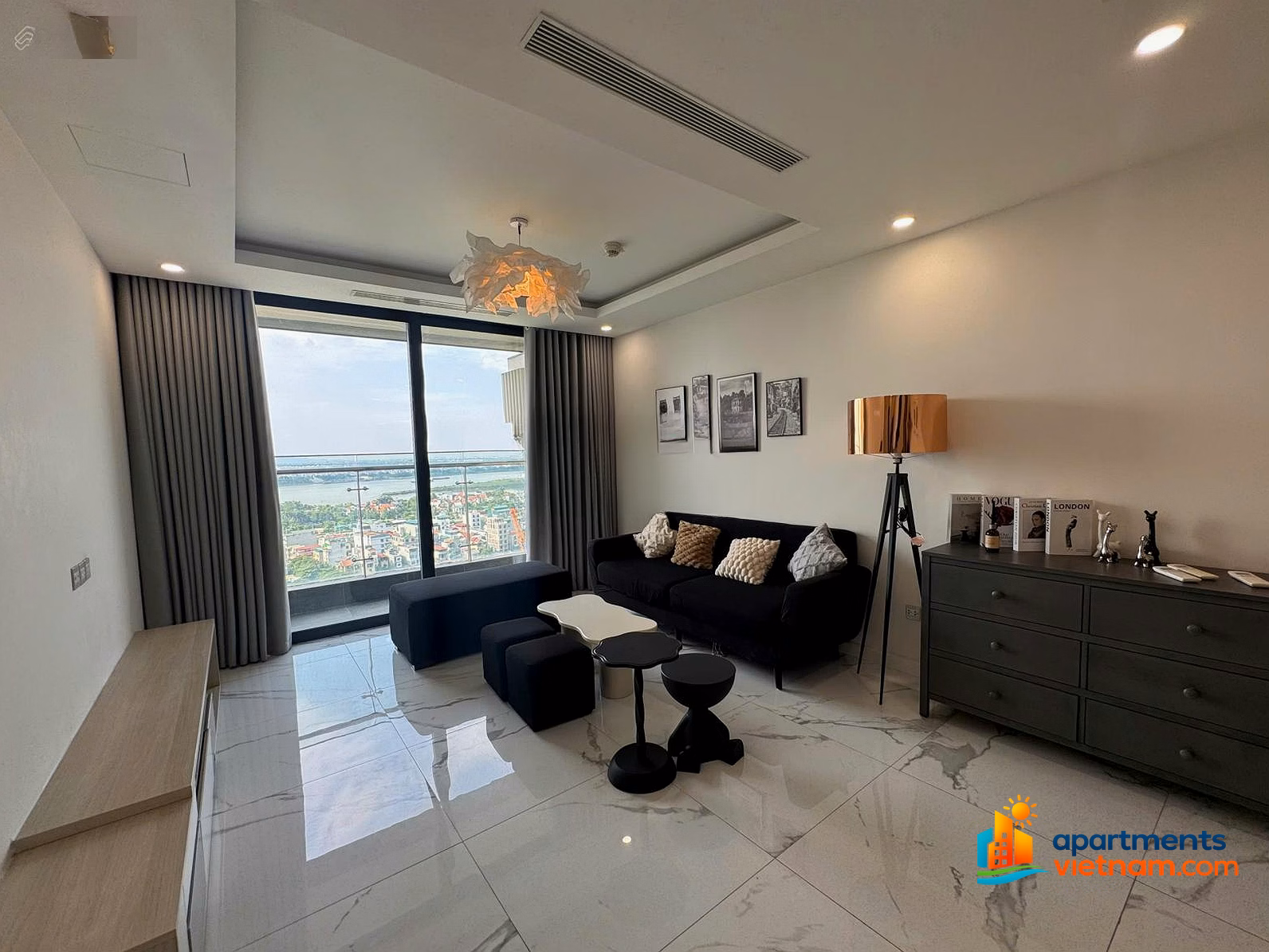 Apartment for rent in Sunshine City, 2 bedroom apartment with Red River view, 19 million, 80m2