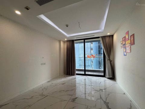 Rare = 3 bedrooms for rent in Sunshine City, 17 million, 104m2, basic furniture
