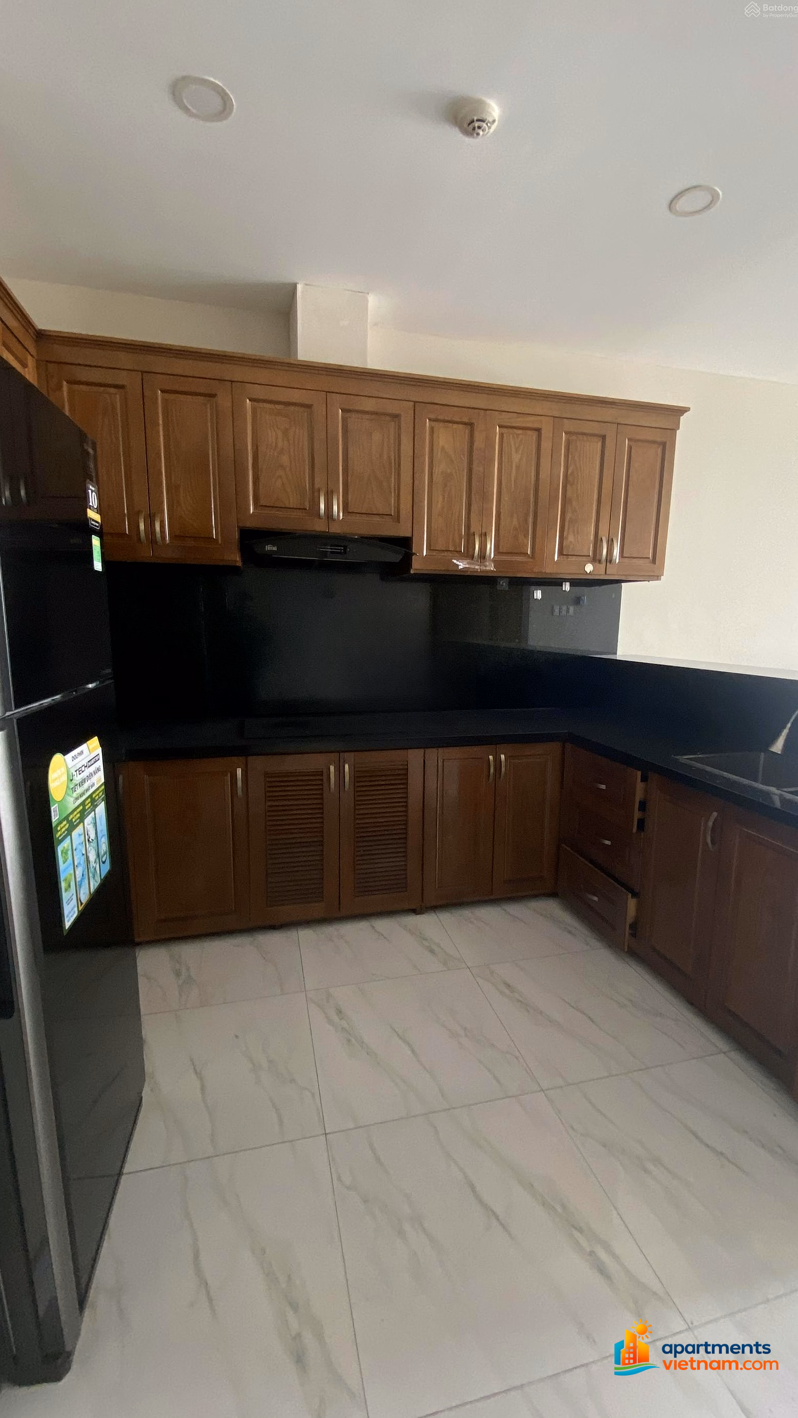 Urgent bank sale: The Gold View 2BR apartment, only 6.15 billion VND, all-inclusive.