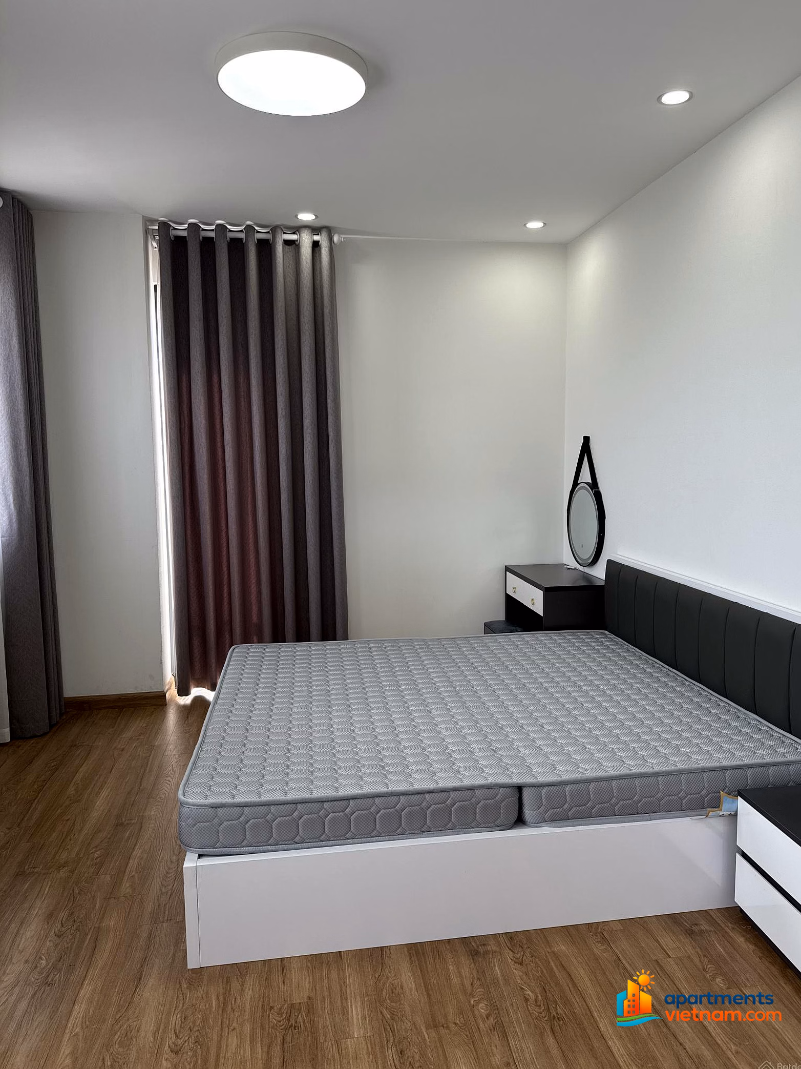 3-bedroom corner apartment for rent, 135m² - Fully furnished, new and beautiful, exactly like the photo. Correct information