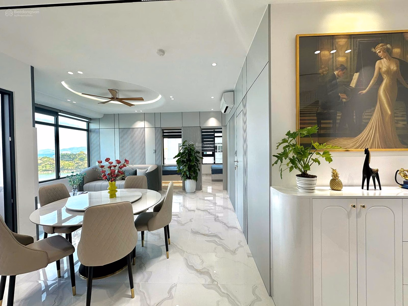 OWNERS FOR SALE BEACH CORNER APARTMENT OC1B BUILDING MUONG THANH VIEN TRIEU Unit code: 902, area 66m²