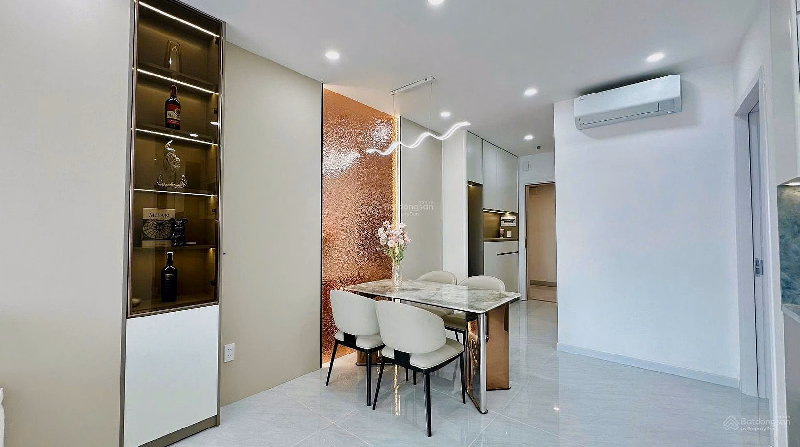 OWNER FOR SELLING VIP APARTMENT Apartment 3604, Floor 36, OC3 Building, SUPER BEAUTIFUL VIEW CLOSE TO NHA TRANG BEACH