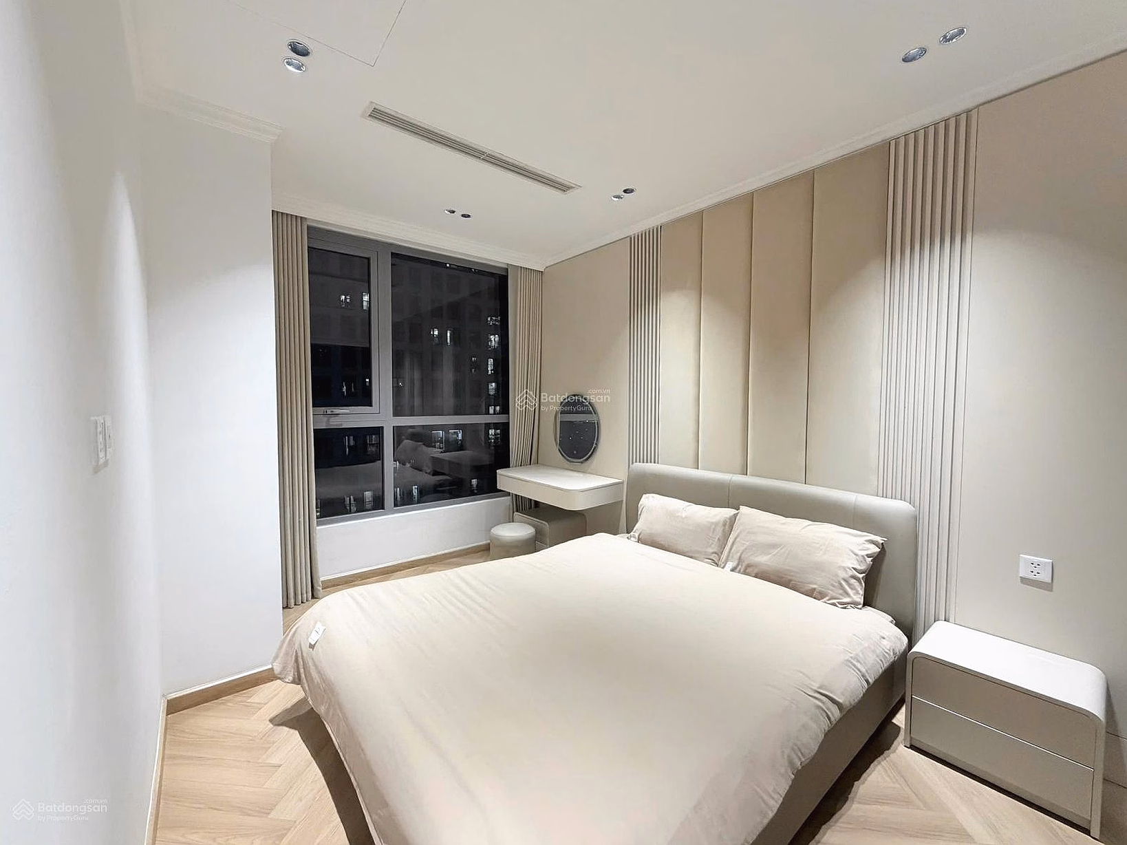 Management Board synthesizes Royal City apartment fund 2 bedrooms - 3 bedrooms - 4 bedrooms duplex, penthouse priced from only 16 million/month