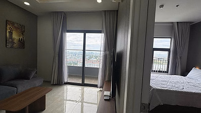 2-bedroom apartment for rent, fully furnished with high-class furniture at FPT Plaza3