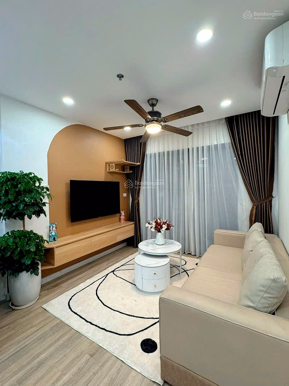 Apartment fund for rent in Vinhomes Smart City from 6 million - Studio, 1 bedroom, 2 bedroom, 3 bedroom updated daily
