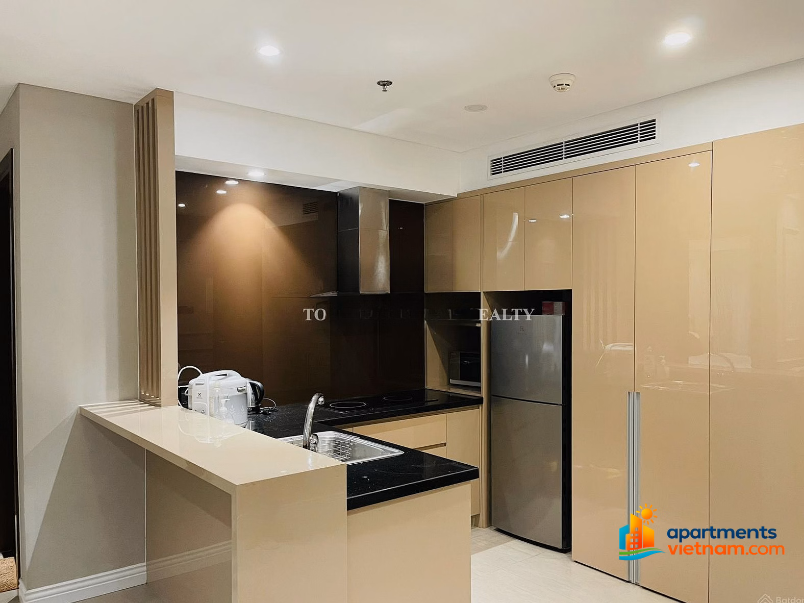 Luxury apartment for rent at Luxury Alphanam with modern furniture***