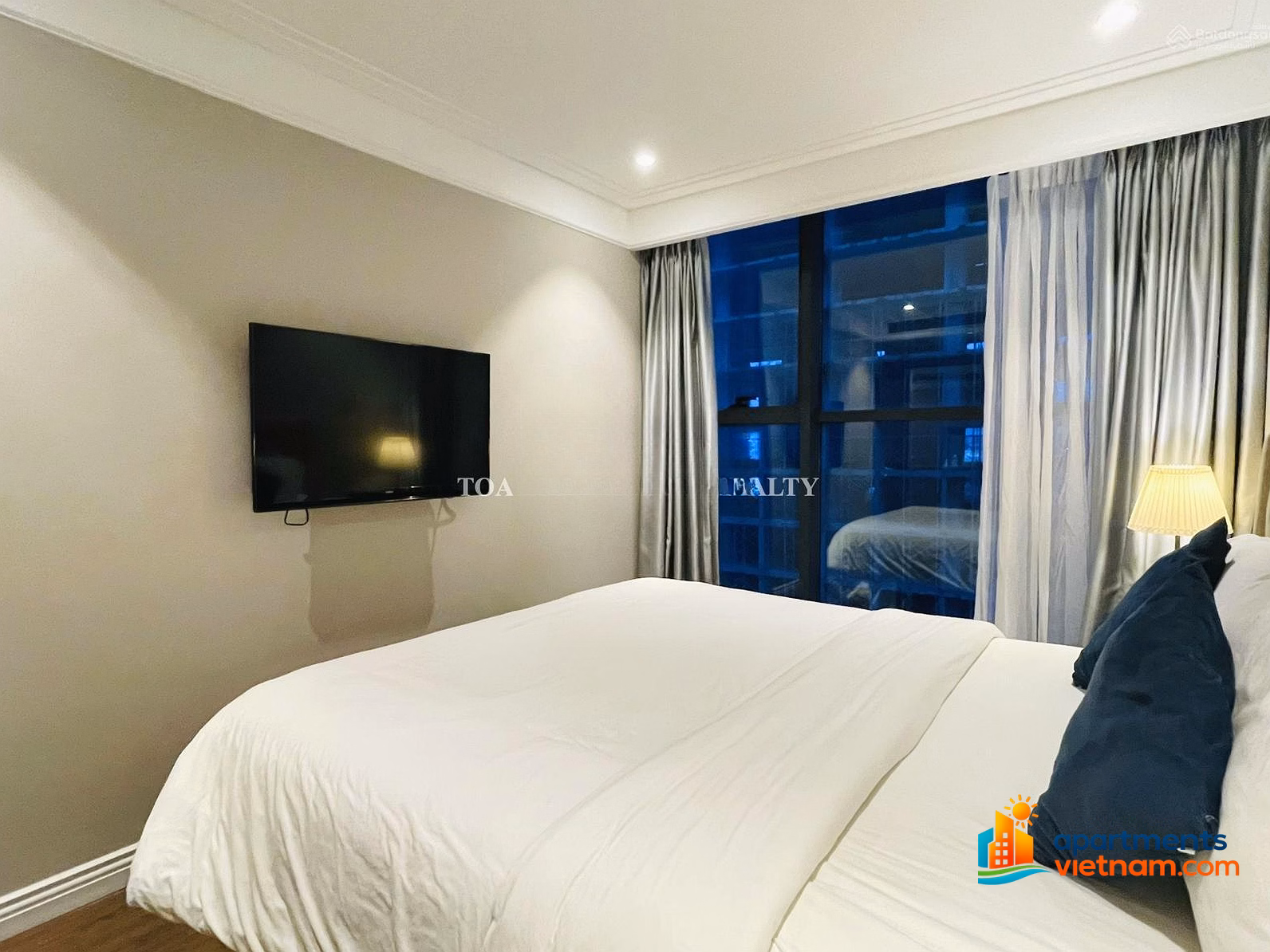 Luxury apartment for rent at Luxury Alphanam with modern furniture***
