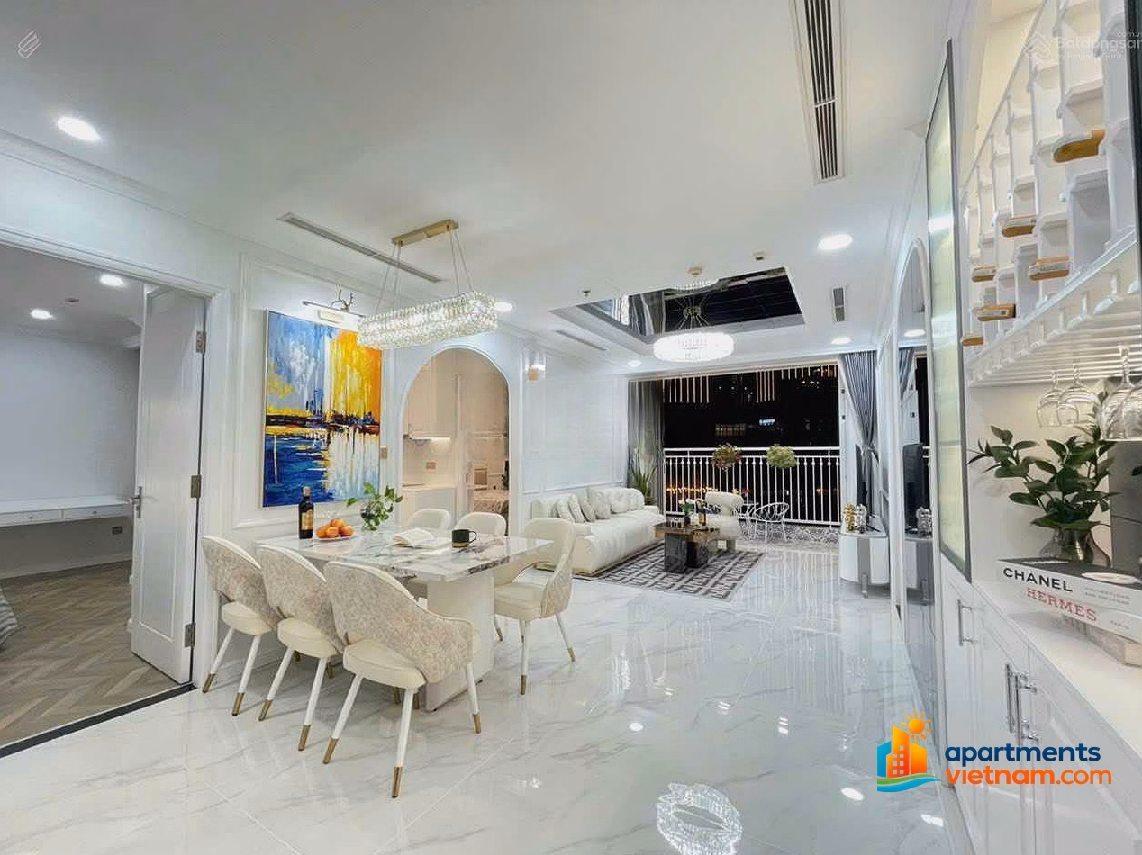 Excellent apartment for rent in CH Vinhomes Central Park 3 bedrooms, Landmark 81, best price in Binh Thanh