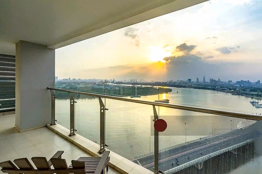 Real pictures (attached) | 4 bedrooms with river view | Full | Area 250m2 | Price 100 million