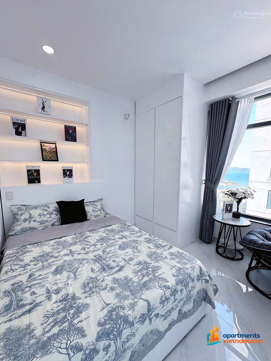 Muong Thanh Vien Trieu apartment for rent 2 bedrooms - 2 bathrooms. Sea corner view. Area 66m2, brand new furniture