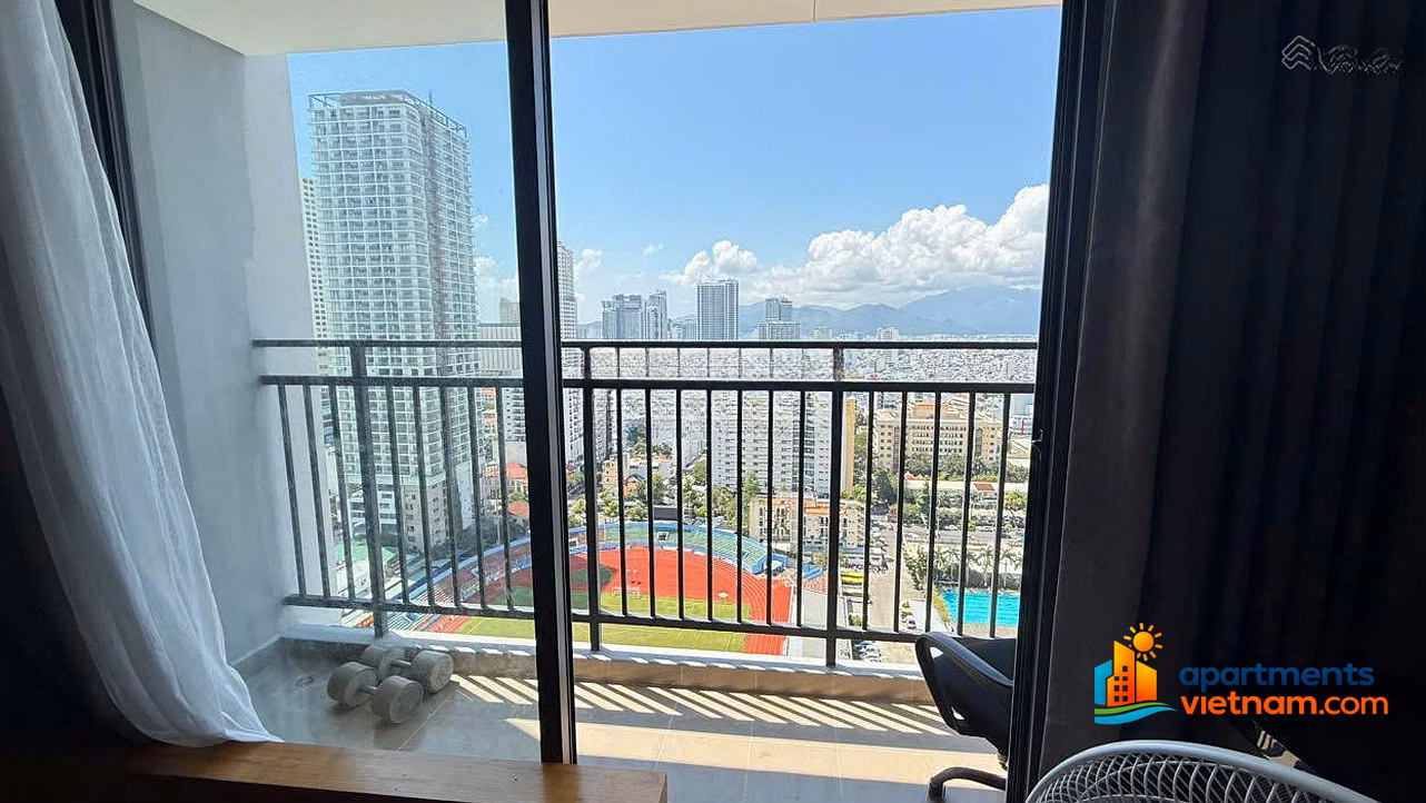 Owner sends apartment D'Qua Nha Trang for sale, 20th floor, view of football field AND SEA, area 70.2m2. 2 bedrooms, 2 bathrooms
