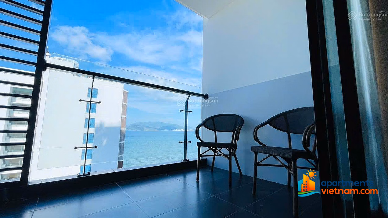 Corner apartment with sea view 93m² (2 bedrooms) Maple large balcony, high floor