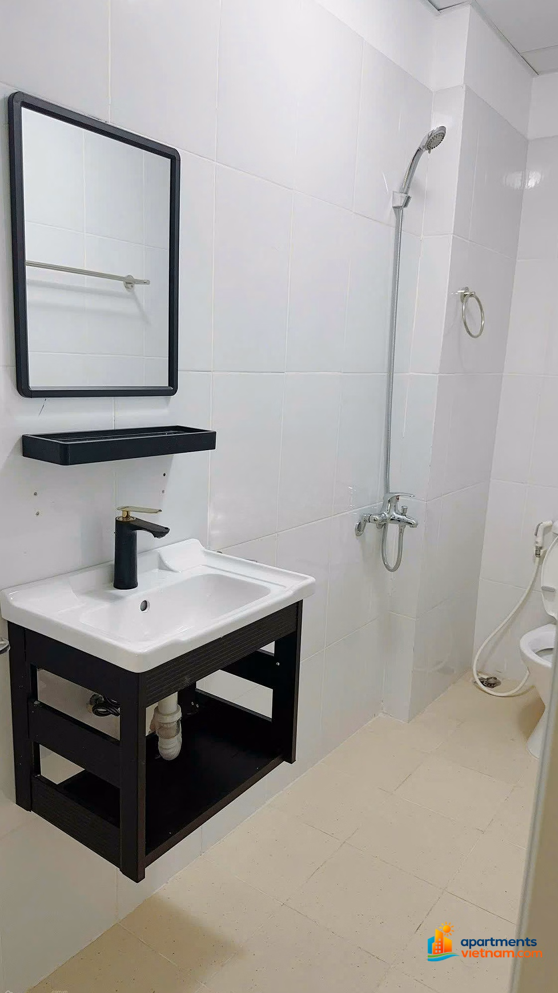 Urgent Sale: 1-Bedroom Apartment at Phenikaa 1, 44.5 m²
