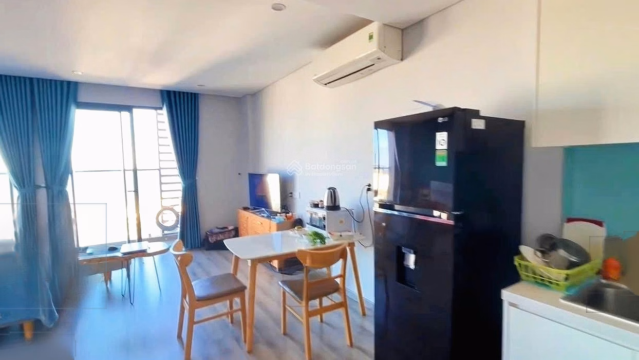 Studio apartment at Marina Suites Nha Trang - Direct view of Tran Phu beach; Price: 3,050 billion