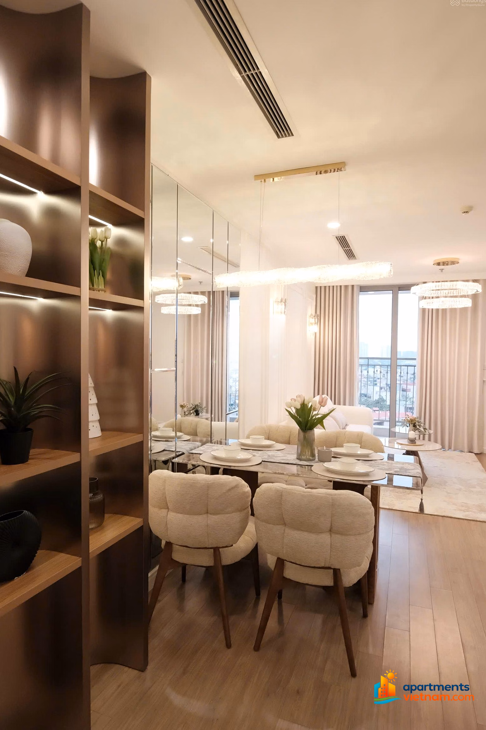 Selling 2-bedroom apartment, 73m2 in building P2 at Vinhomes Times City - Park Hill, 8.5 billion, house as pictured