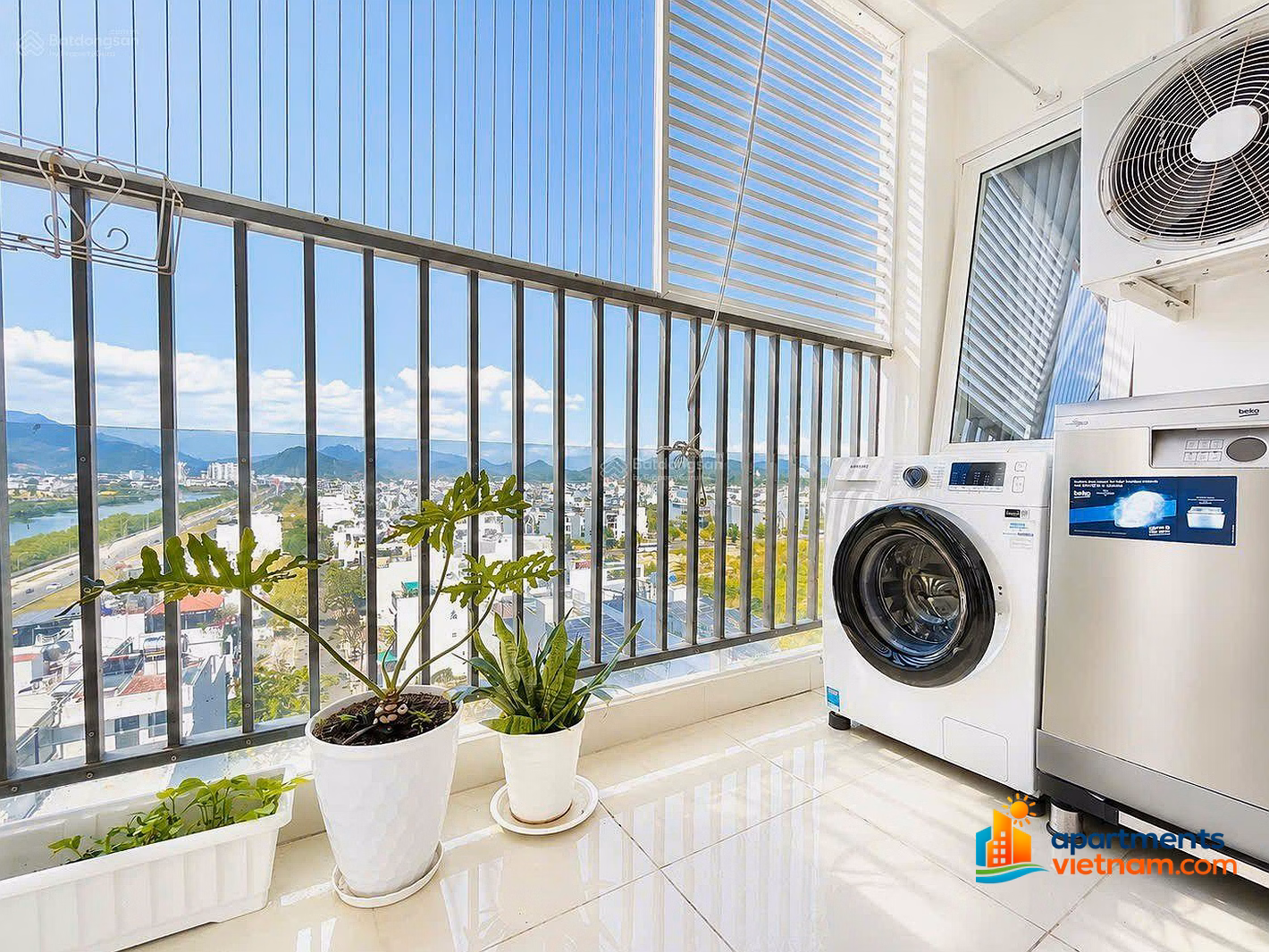VCN Phuoc Hai Apartment, corner apartment of 2 balcony, CT3 building, 13 million/month, 2 bedrooms