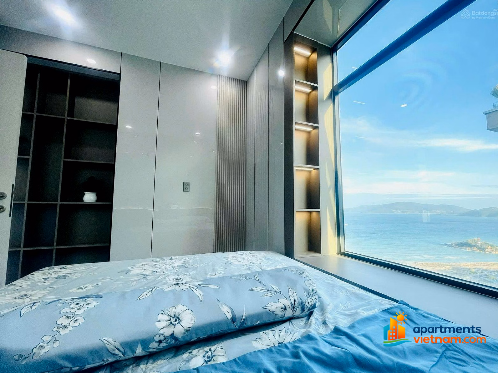 Kieu Trinh - Unit 3902: Price Reduced to 4.9 Billion VND for Urgent Sale - Stunning Corner Sea View Apartment