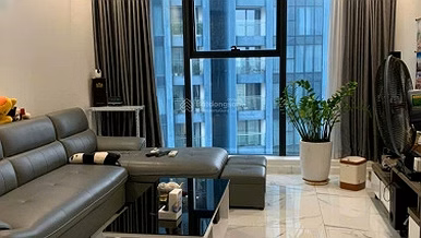 Owner for rent 2 bedrooms, 18th floor Sunshine City apartment