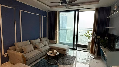Owner for rent 2 bedrooms, 18th floor Sunshine City apartment