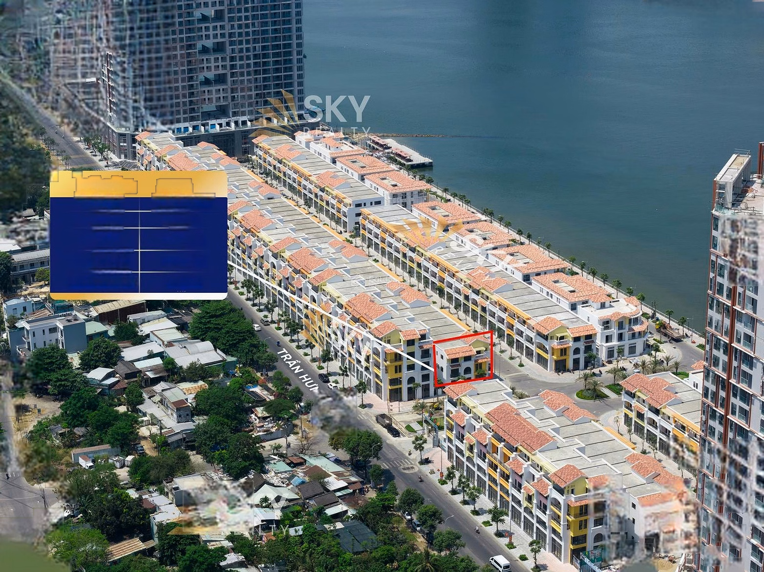 Corner apartment with red book available on 2 fronts, 349.7m2 of floor space at Sun Symphony project, price 45,711 billion