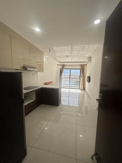 1 bedroom, 1 bathroom apartment for rent at Son Tra Ocean View, 47m2, 8 million VND, reputable hot product