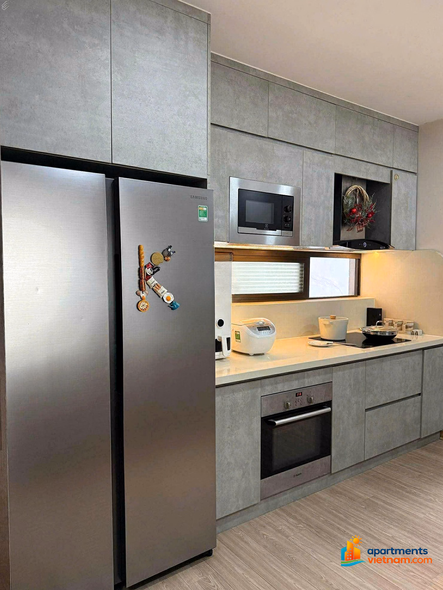 Collection of 2 bedroom - 3 bedroom - 4 bedroom duplex apartments, Royal City penthouses priced from only 16 million/month***