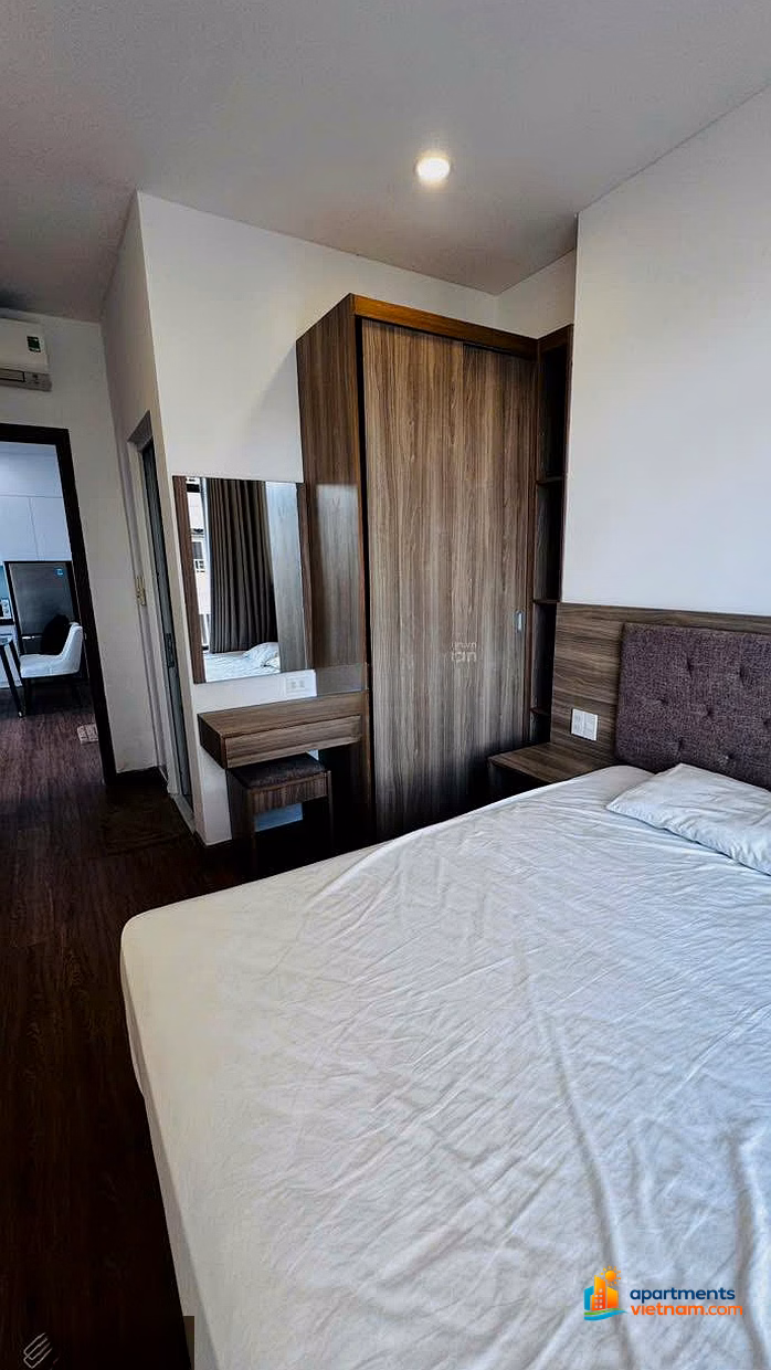 Selling the only beach corner apartment in Muong Thanh Vien Trieu, beautiful sea view, 2 bedrooms, 2 bathrooms, fully furnished