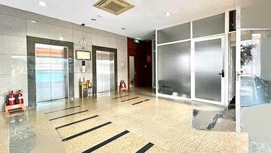 Grade B office for rent in Dien Bien Phu, Binh Thanh || Area: 200m2 - right next to Metro station