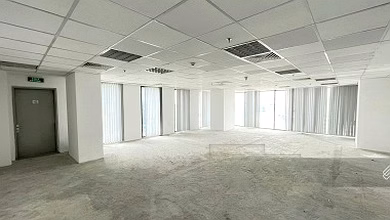 Grade B office for rent in Dien Bien Phu, Binh Thanh || Area: 200m2 - right next to Metro station