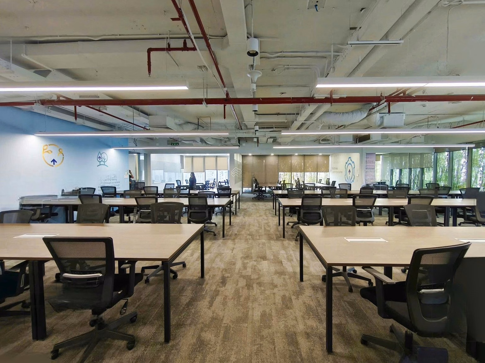 Grade B office for rent in Dien Bien Phu, Binh Thanh || Area: 200m2 - right next to Metro station