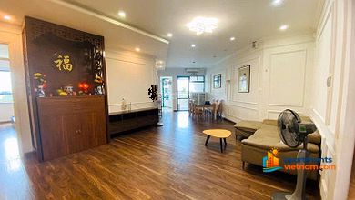 Vinata Tower apartment for rent on the middle floor. LHCC: 0342 536 ***