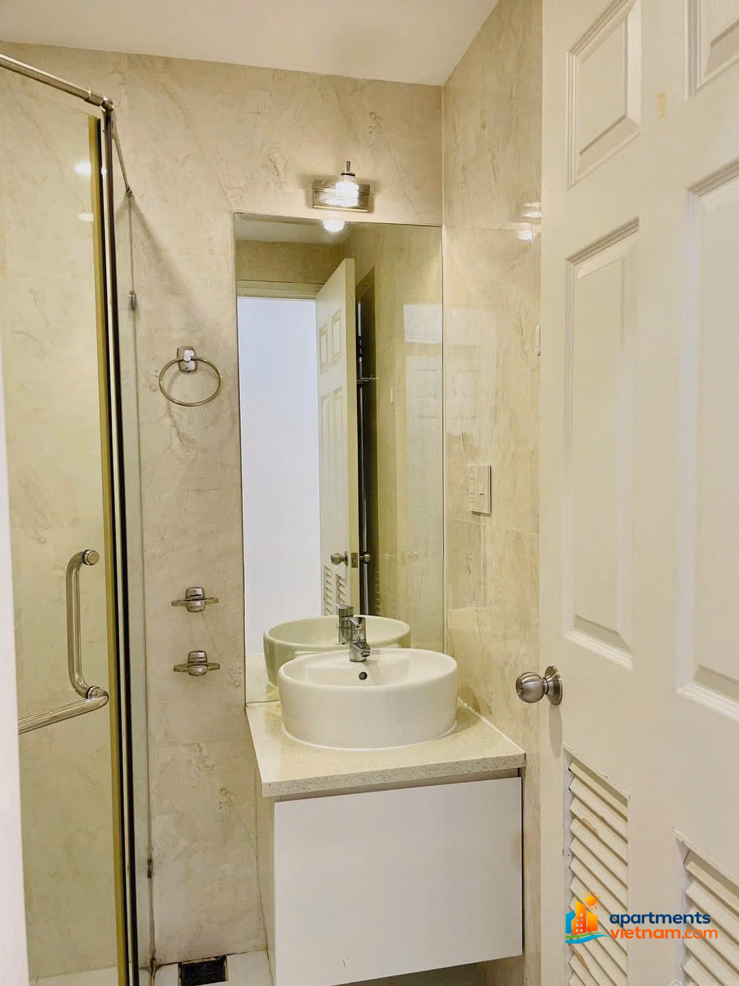 Need to quickly rent Star Hill apartment, PMH, District 7, beautiful, cheap, full house***