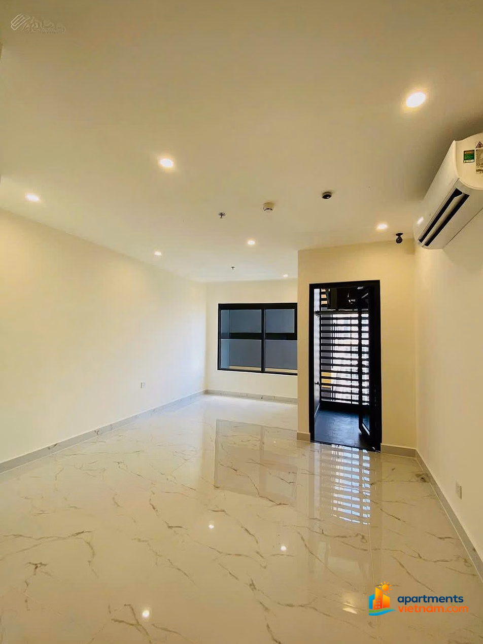 Super hot, Studio Glory Heights cheapest price on the market 2 billion All in, 1 unit only Contact: 0906 454 ***