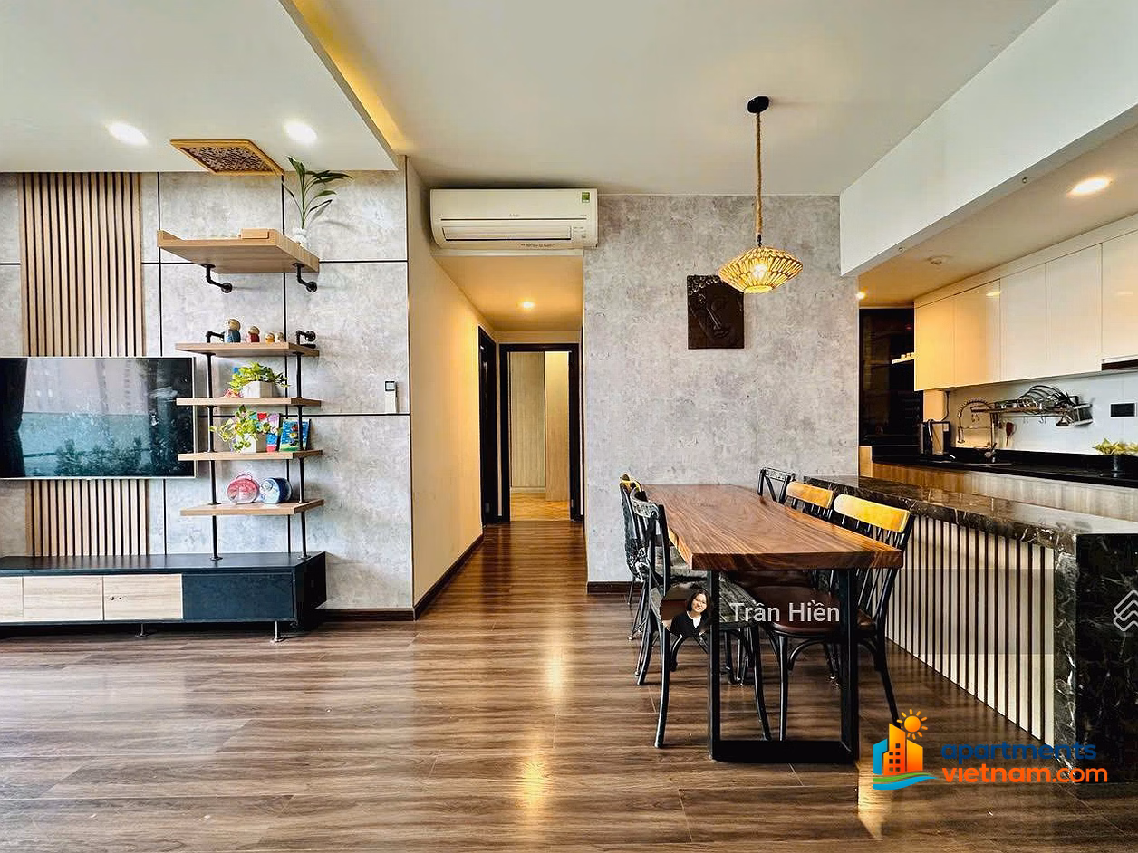 Good price 2 bedroom apartment with landmark view available for rent - selling price only 9.6 billion (all inclusive)