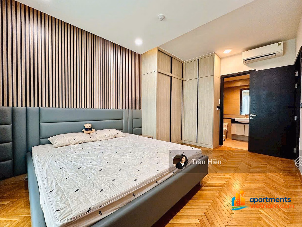 Good price 2 bedroom apartment with landmark view available for rent - selling price only 9.6 billion (all inclusive)