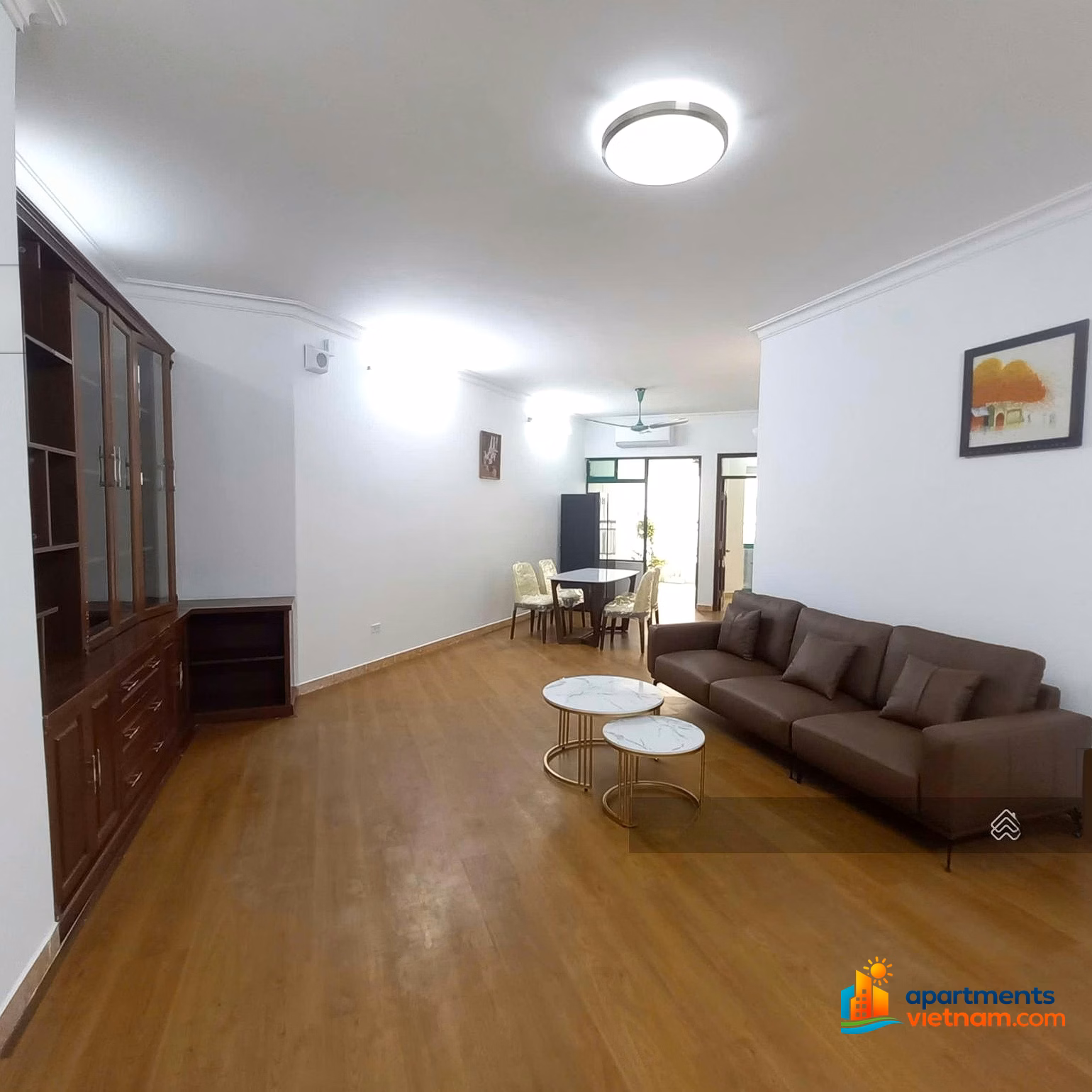 Owner consigns apartment for rent at 17T5 Hoang Dao Thuy, 2 bedrooms fully furnished, 120m², price only 15.5 million