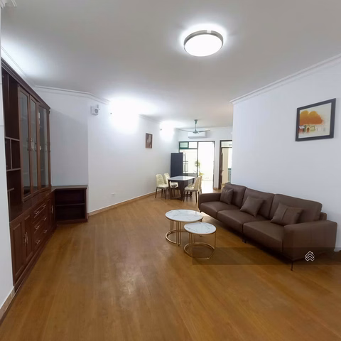 Owner consigns apartment for rent at 17T5 Hoang Dao Thuy, 2 bedrooms fully furnished, 120m², price only 15.5 million