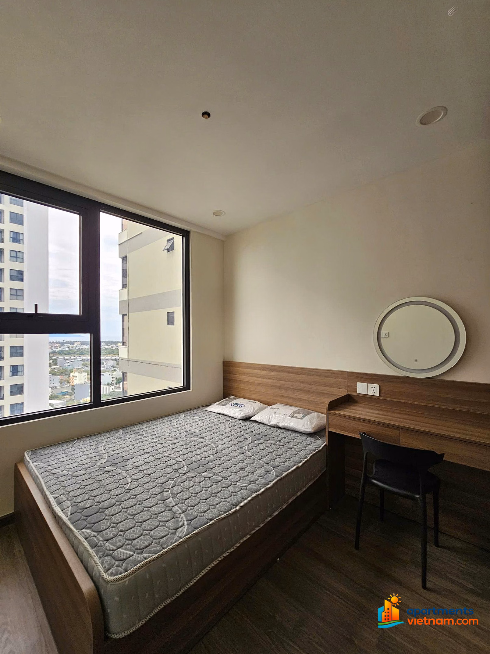 For Rent: FPT Plaza 3 Apartment, High Floor, South-Facing Balcony, 13 Million/Month