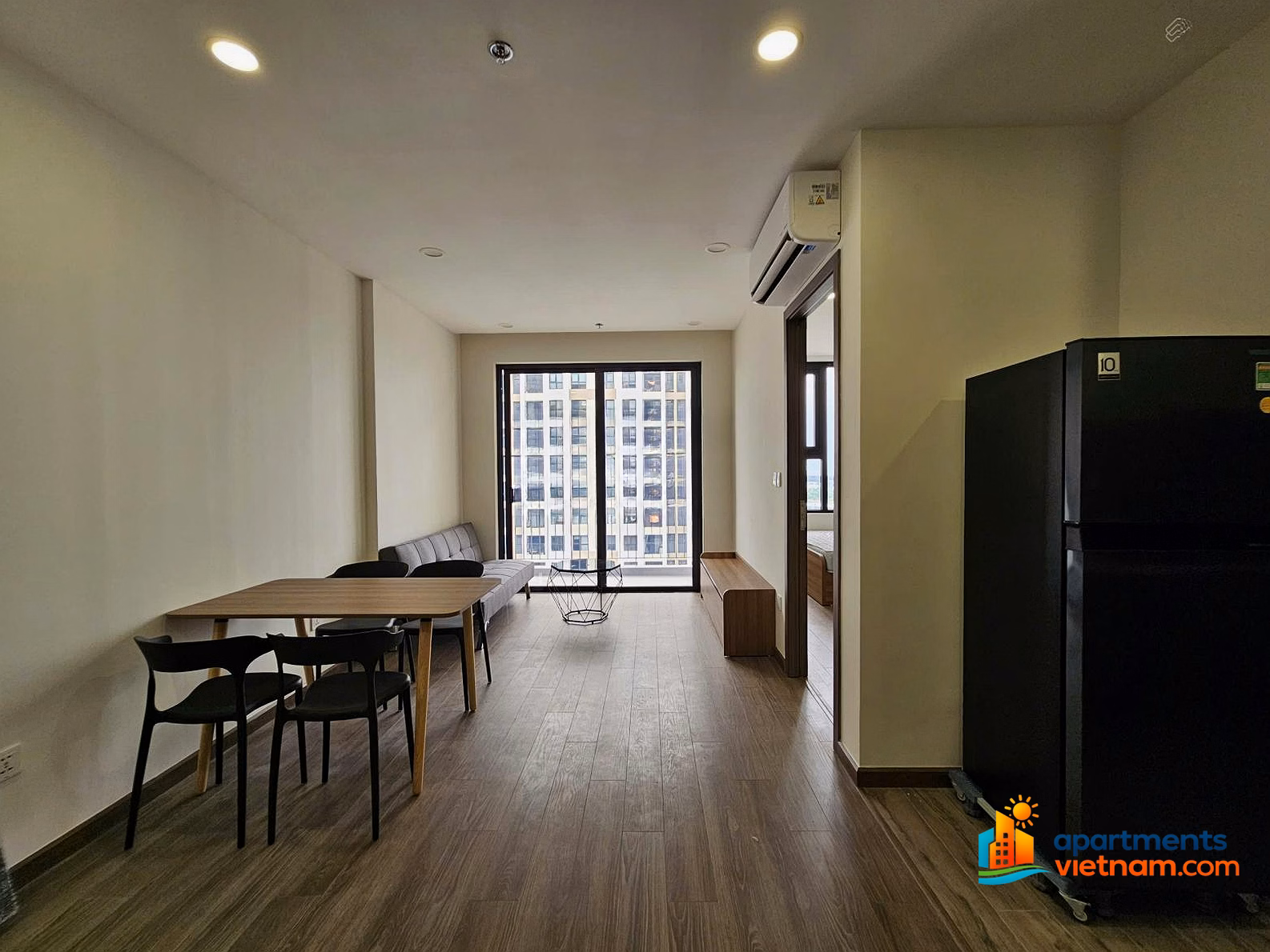 For Rent: FPT Plaza 3 Apartment, High Floor, South-Facing Balcony, 13 Million/Month