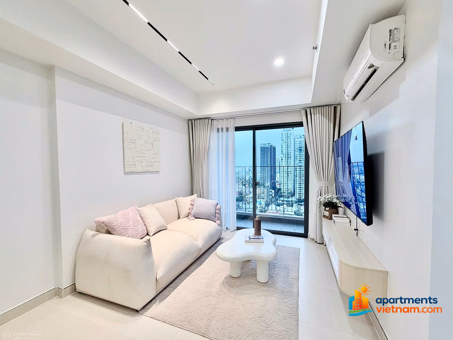 Selling 2 bedroom apartment in T5 tower - Masteri Thao Dien, 80% loan support*** Mr. Hoai