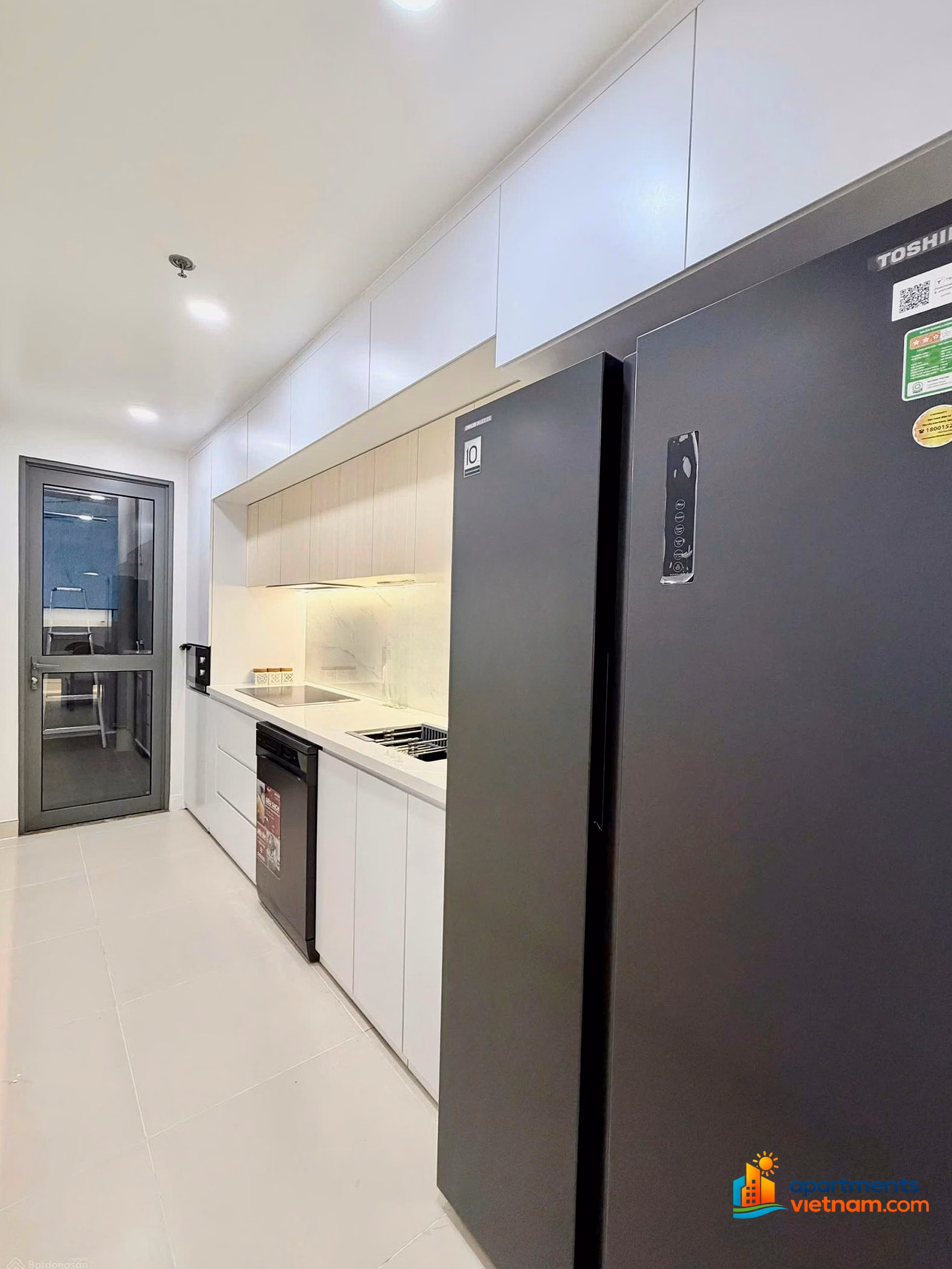 Selling 2 bedroom apartment in T5 tower - Masteri Thao Dien, 80% loan support*** Mr. Hoai