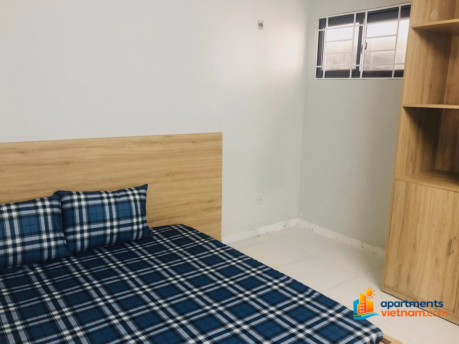 Selling fully furnished 2-bedroom apartment in CT2B HUD Phuoc Long, South Nha Trang. Cheap price