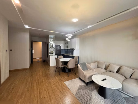 Fully furnished 2-bedroom apartment for rent 76m2 M3 Vinhomes Metropolis price 28 million/month - Em Son